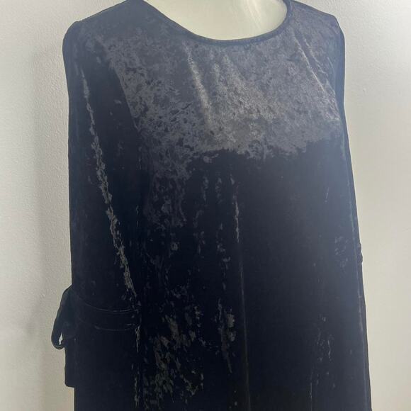 Andree by Unit Long Sleeve Black Velvet Top Size Medium Goth Whimsygoth - Picture 2 of 6